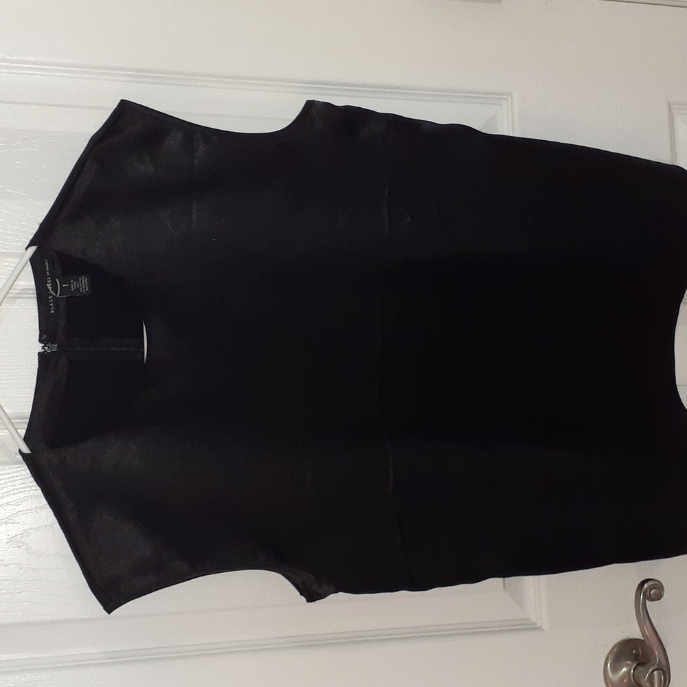 Black Label by Chico's size 1(M) relaxed fit moonlit sleeveless scoop neck top
